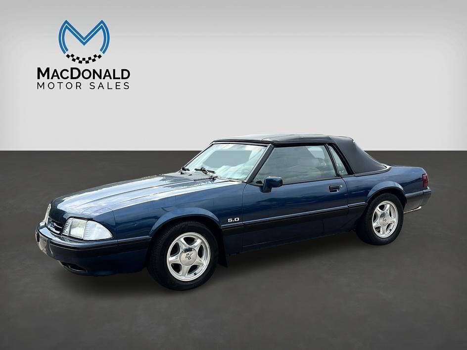 Ford-Mustang-1989-Blue