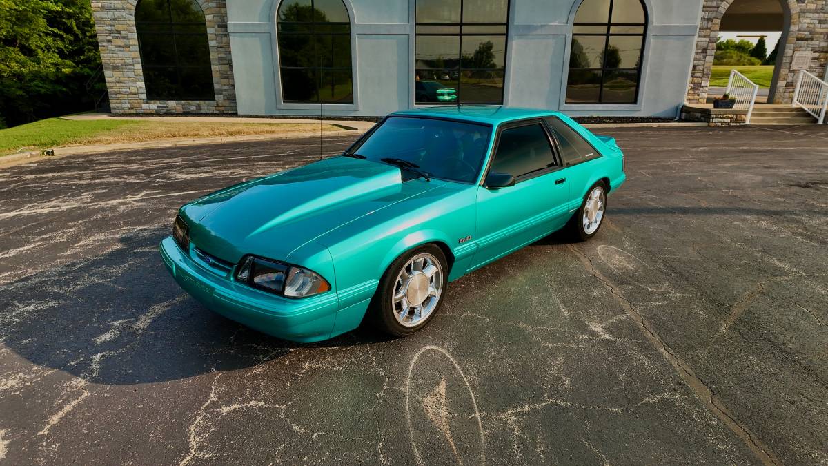 Ford-Mustang-1992-green
