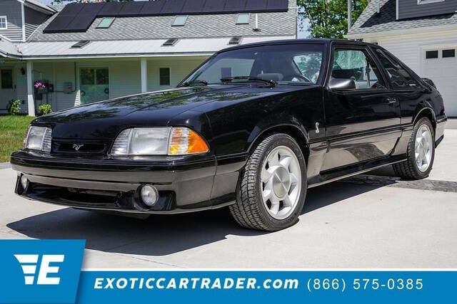 Ford-Mustang-1993-Black-Opal-Gray