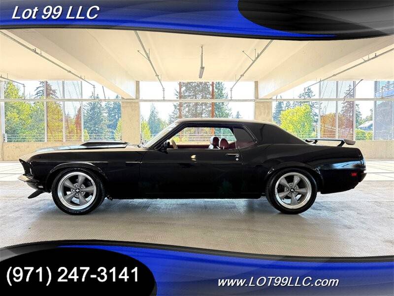 Ford-Mustang-351-v8-new-red-int-1969-black