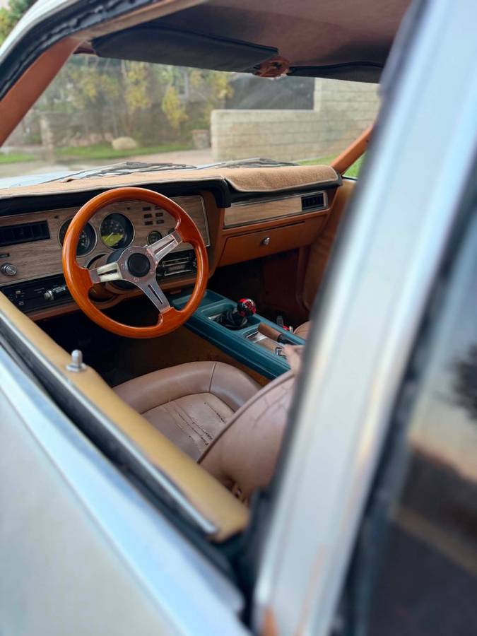 Ford-Mustang-4-speed-manual-1977-silver