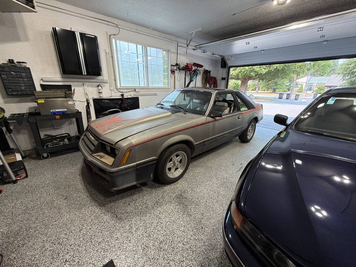 Ford-Mustang-cobra-t-top-1981