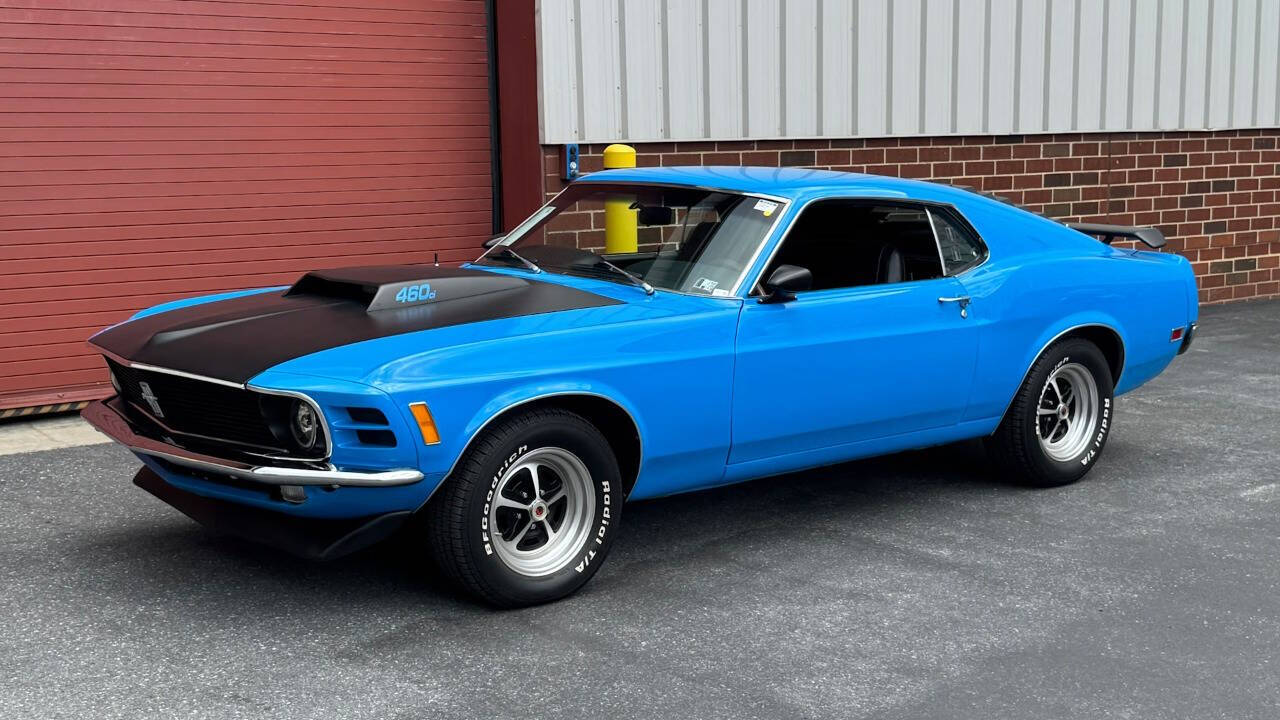 Ford-Mustang-custom-fastback-1970-Grabber-Blue-Black