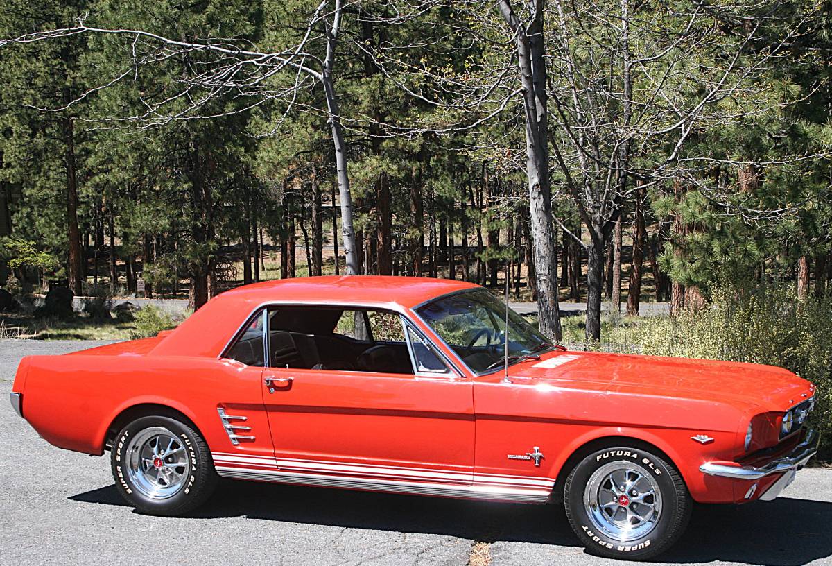 Ford-Mustang-gt-coupe-1966-red