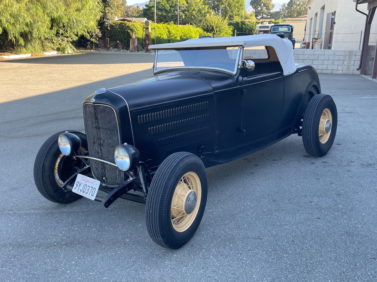Ford-Other-1932-Convertible