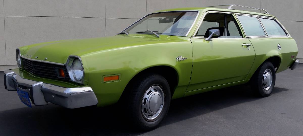 Ford-Pinto-wagon-1976-green