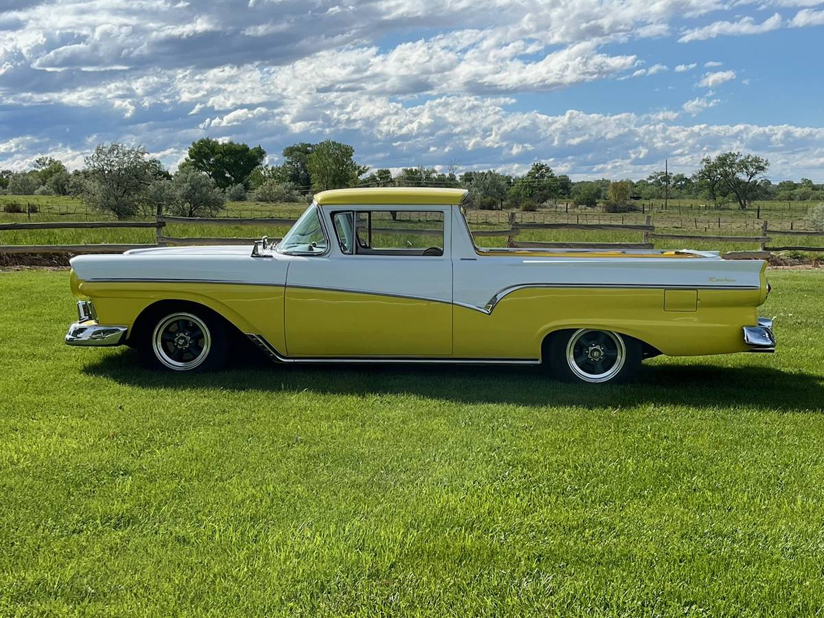 Ford-Ranchero-1957