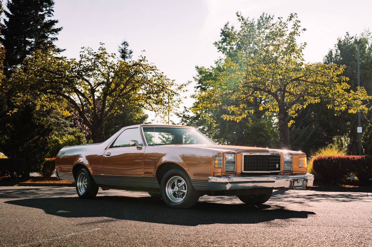 Ford-Ranchero-1977-orange
