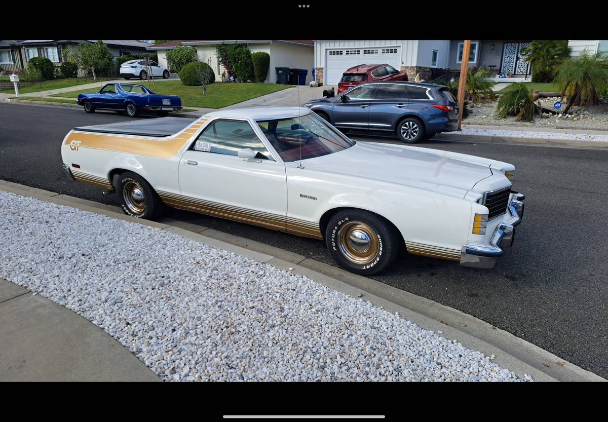 Ford-Ranchero-gt-1978-white