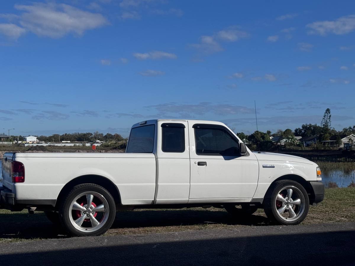 Ford-Ranger-1900