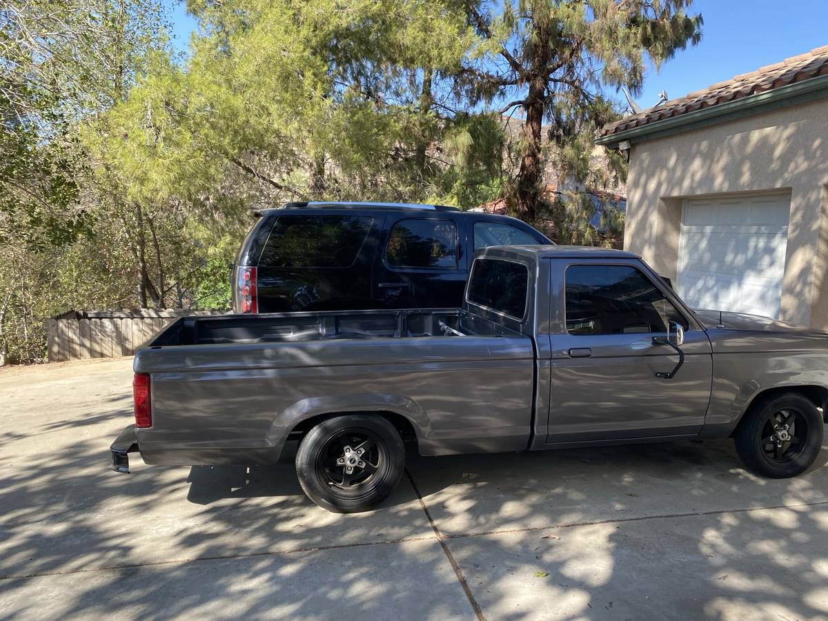 Ford-Ranger-1985