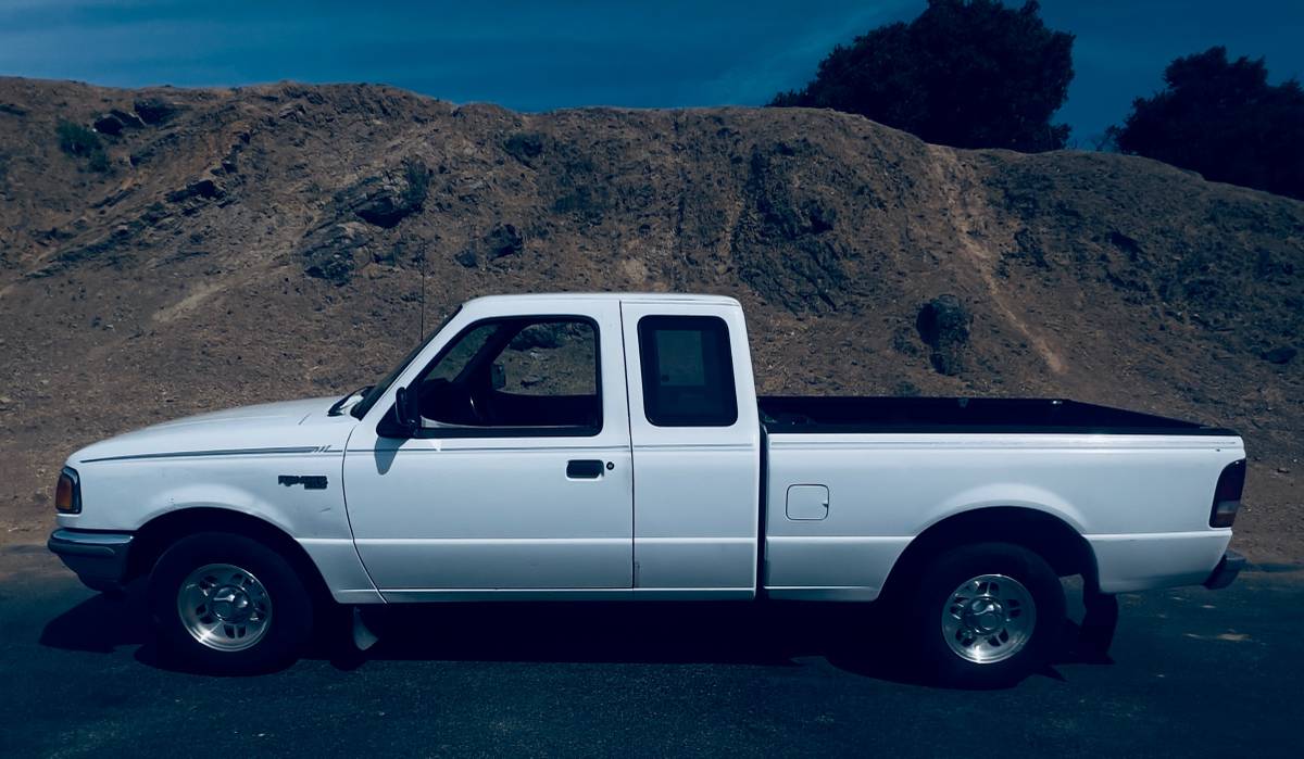Ford-Ranger-pickup-1995-white
