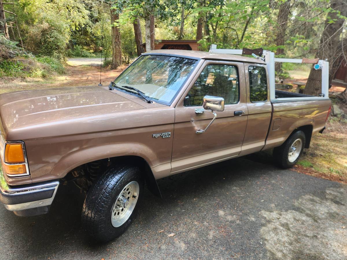 Ford-Ranger-supercab-xlt-4wd-1992