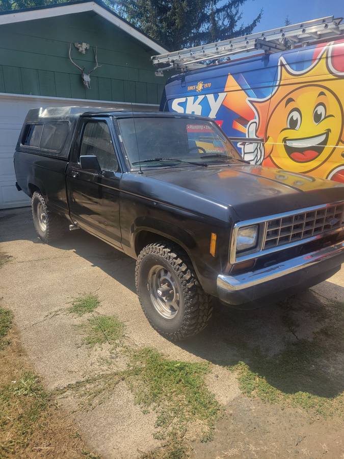 Ford-Ranger-xlt-1988-Black