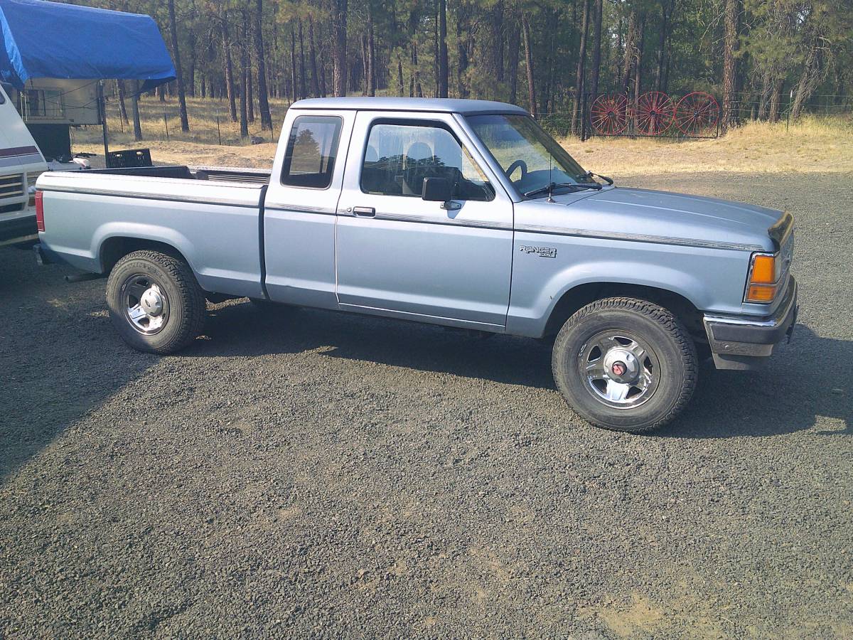 Ford-Ranger-xlt-4x4-1989-blue