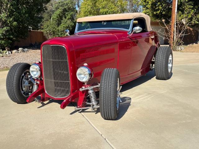 Ford-Roadster-1932-red