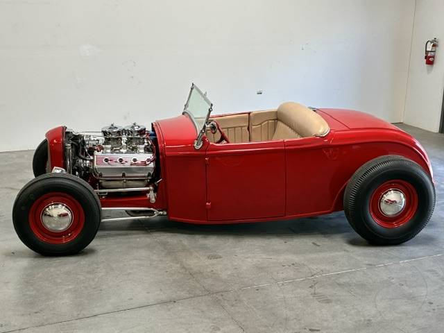 Ford-Roadster-1932-red