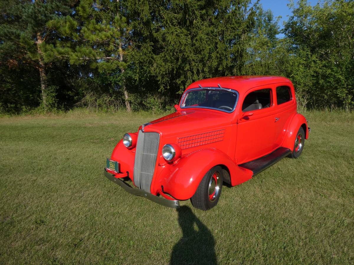Ford-Slantback-1935-red