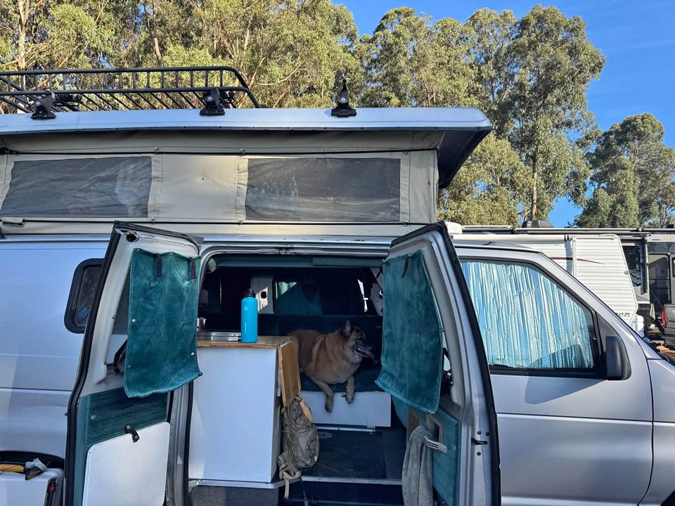 Ford-Sportsmobile-pop-top-camper-van-1996