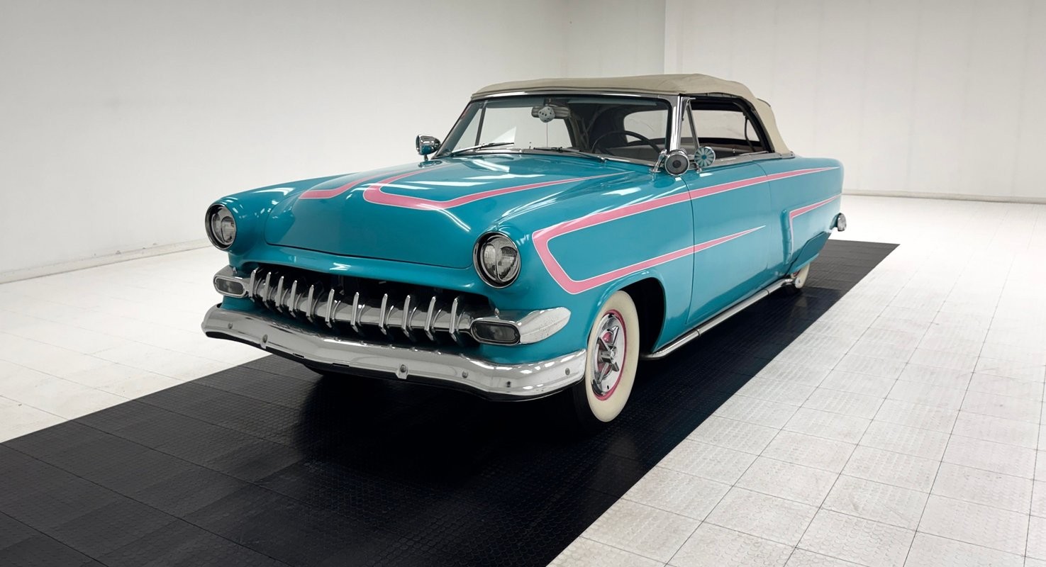 Ford Sunliner 1953