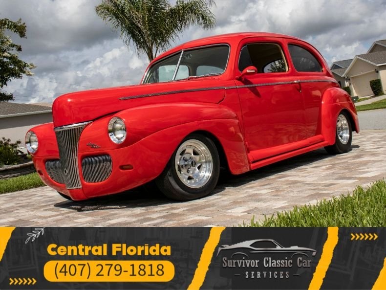 Ford-Super-Deluxe-1941-Sedan-Other