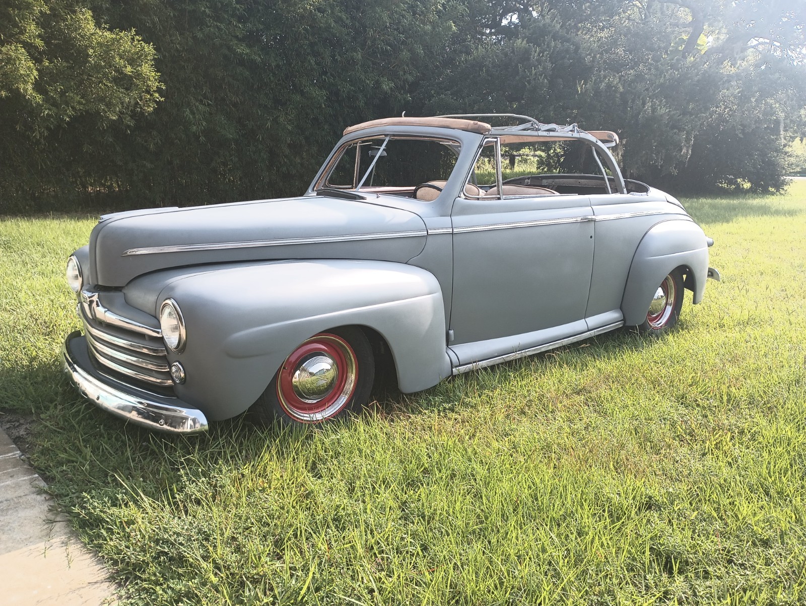 Ford Super Deluxe 1947