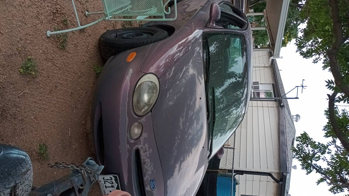 Ford-Taurus-1996-purple