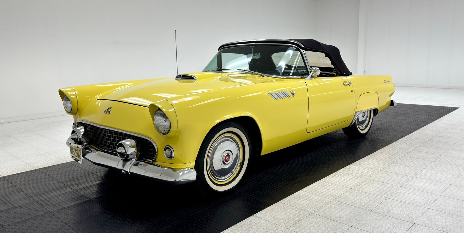 Ford Thunderbird 1955