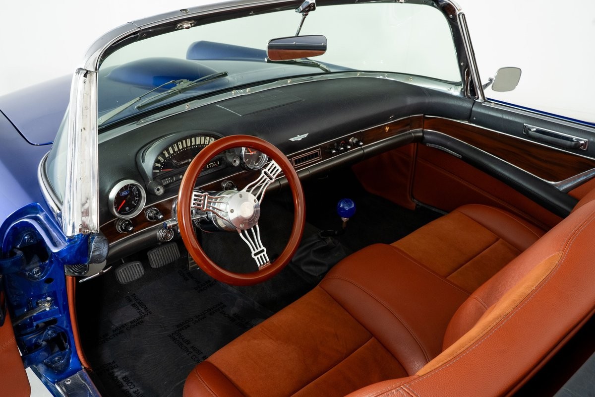 Ford-Thunderbird-1955-Convertible-Brown