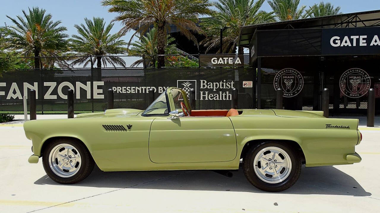 Ford-Thunderbird-1955-Green-Tan
