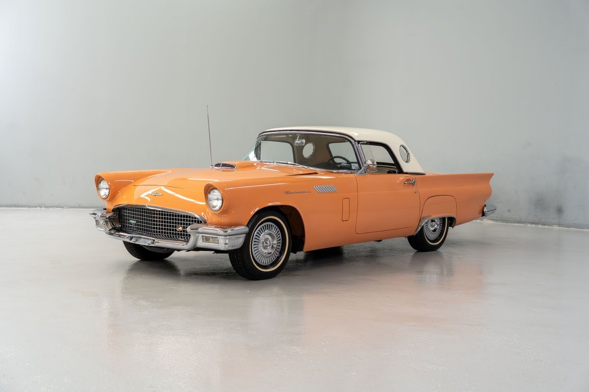Ford Thunderbird 1957