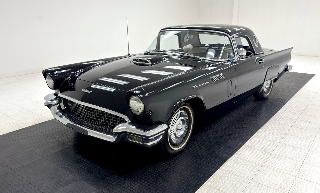 Ford Thunderbird 1957