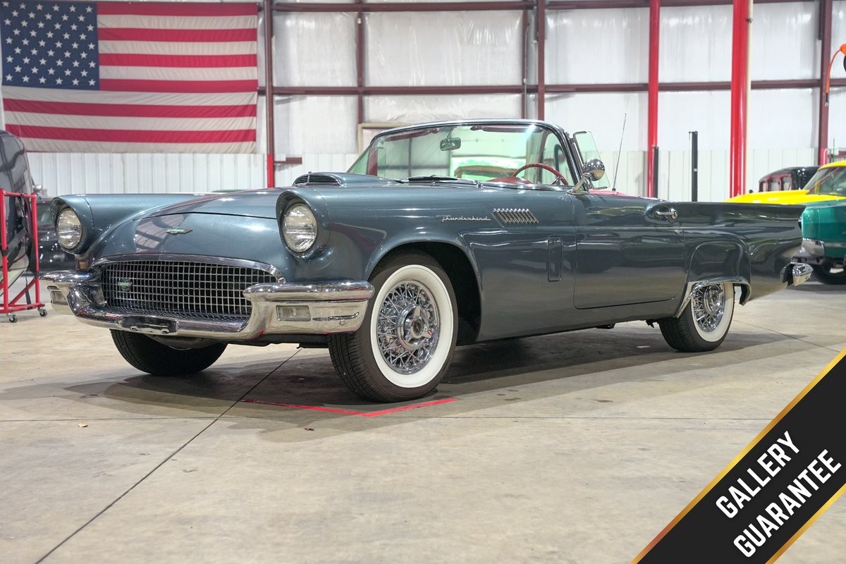 Ford Thunderbird 1957