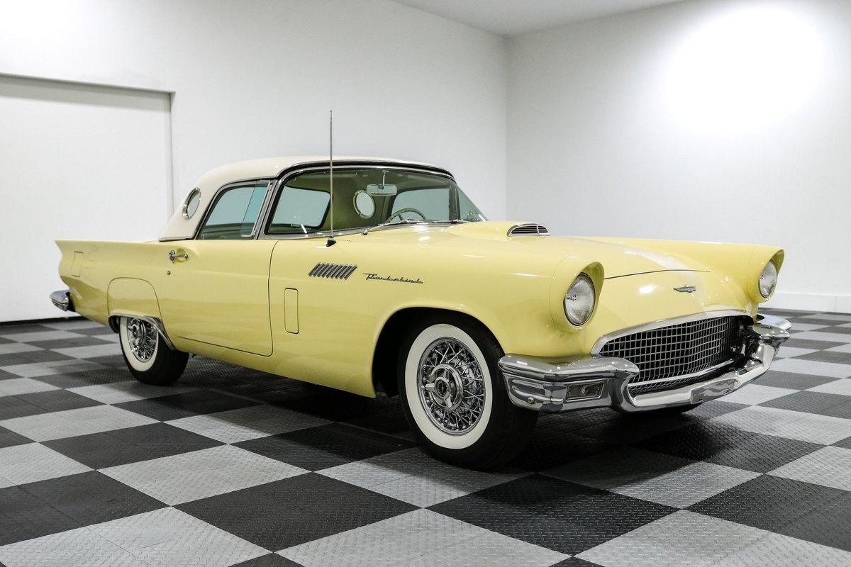 Ford Thunderbird 1957