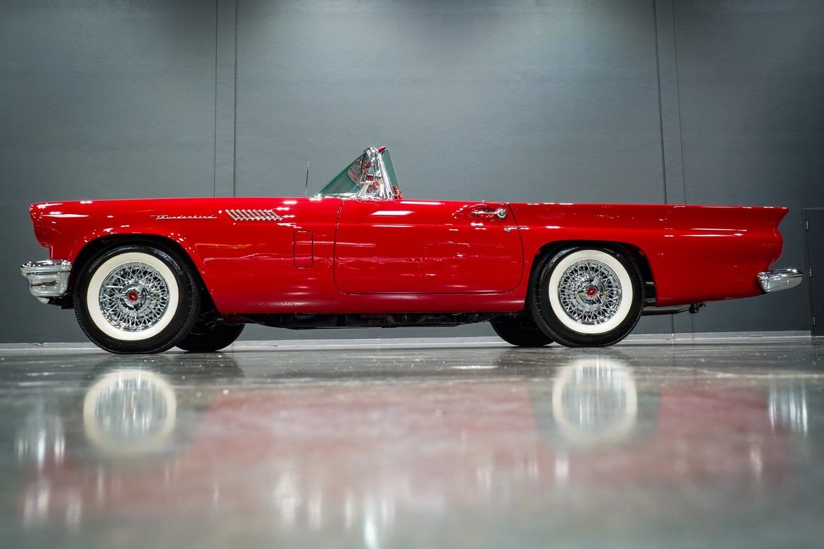 Ford Thunderbird 1957