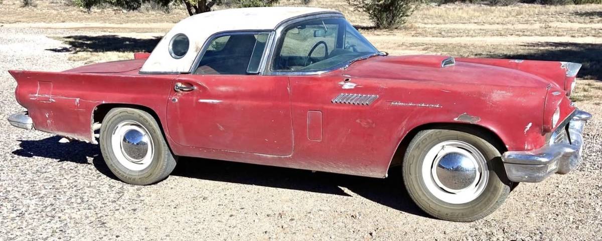 Ford-Thunderbird-1957