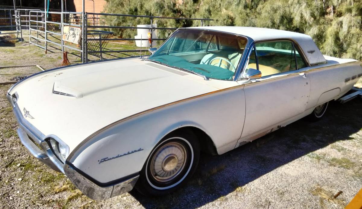 Ford Thunderbird 1962, photo 1