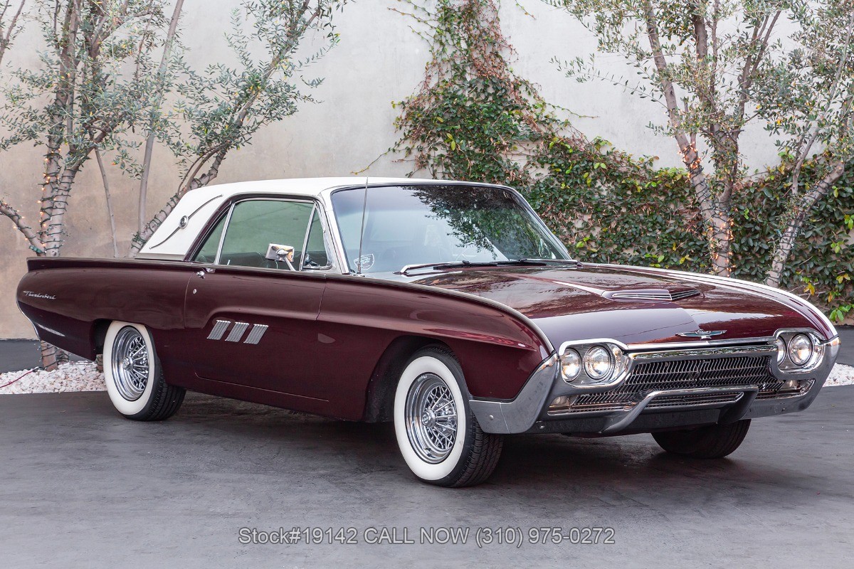 Ford-Thunderbird-1963