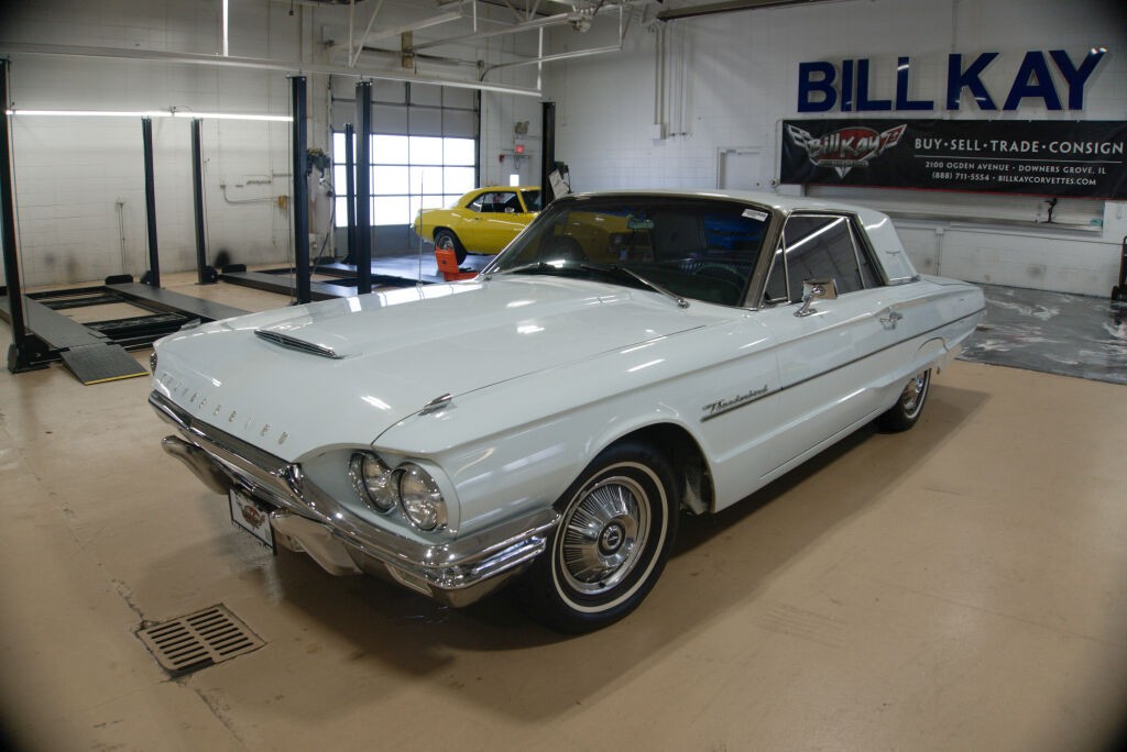 Ford-Thunderbird-1964-Coupe-Light-blue