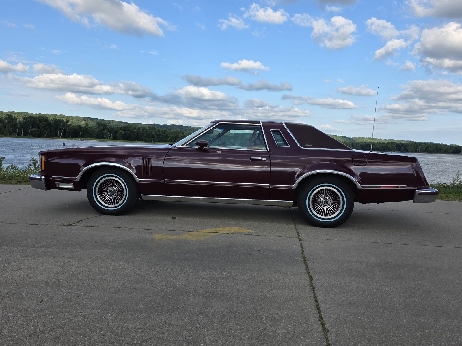 Ford Thunderbird 1979