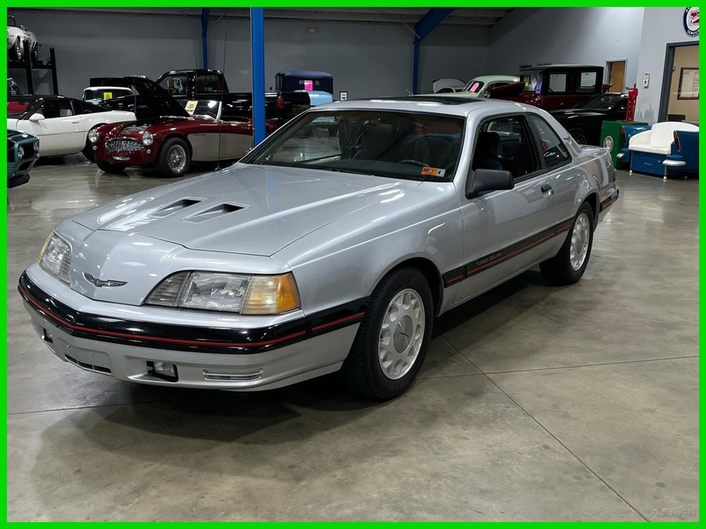 Ford Thunderbird 1987