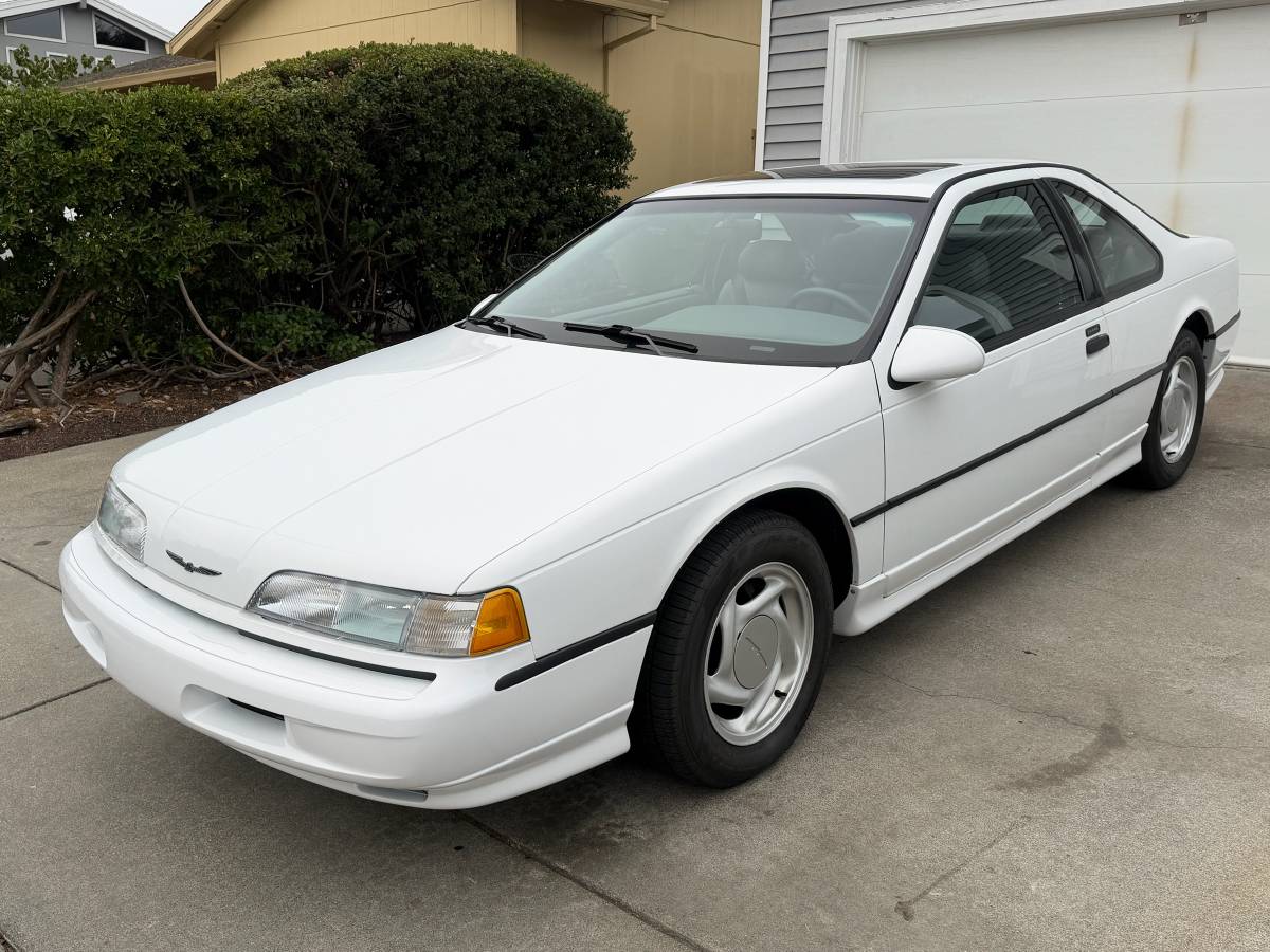 Ford-Thunderbird-1993-white
