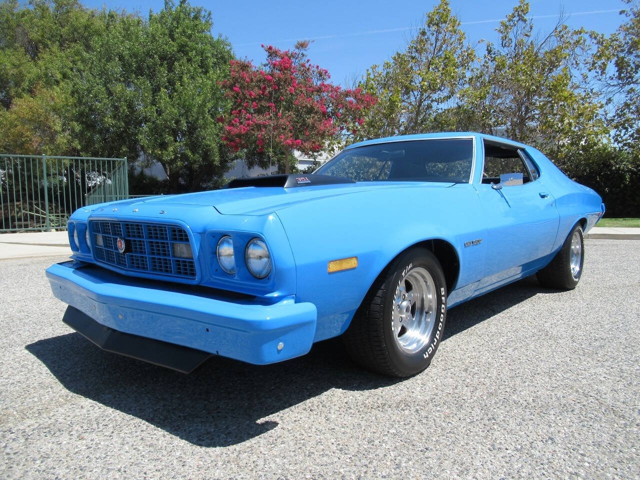 Ford-Torino-1973-Grabber-Blue-Blue