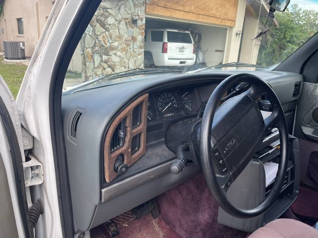Ford-Vc-1994-White