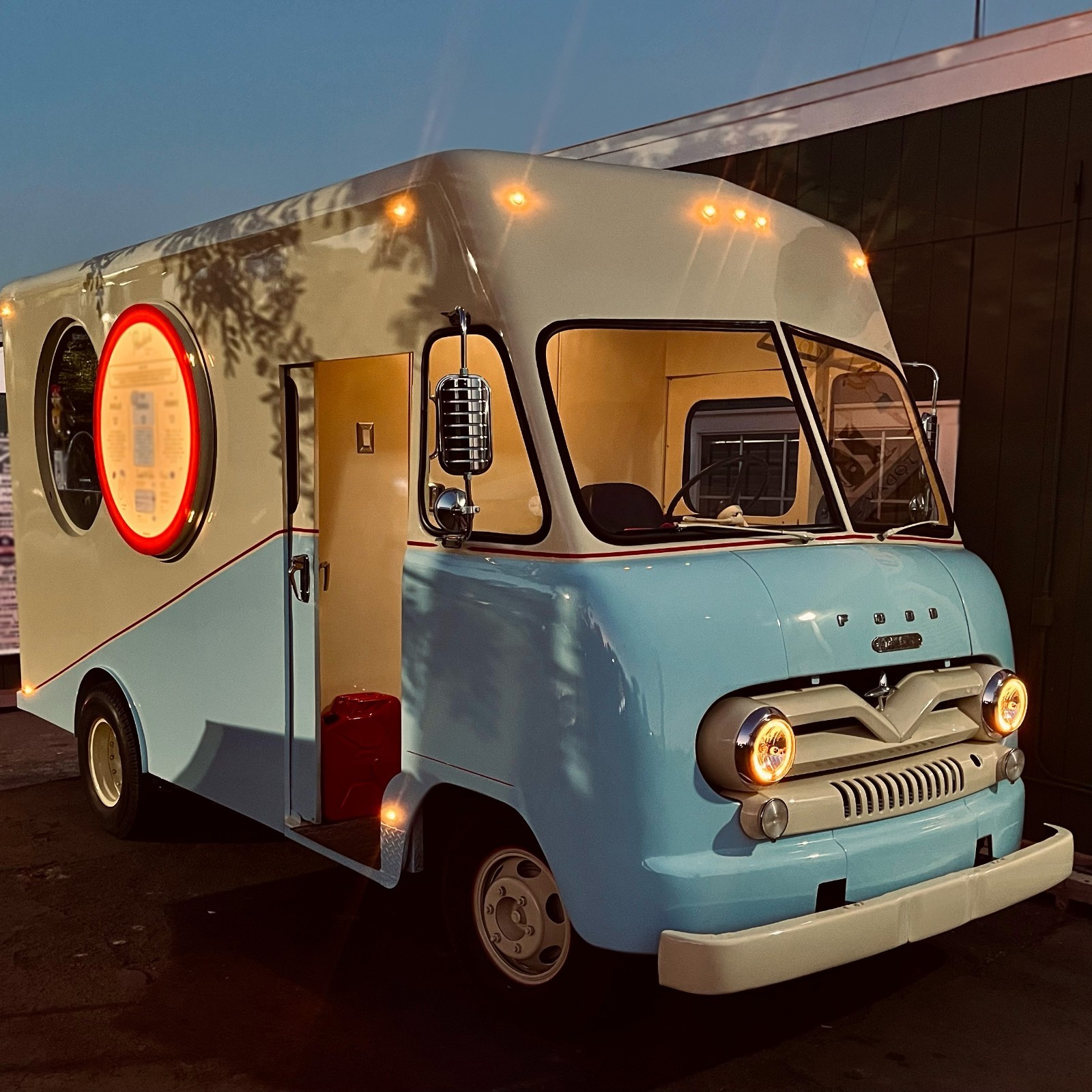 Ford-p400-1969-Commercial-Vehicle-Stainless-Steel