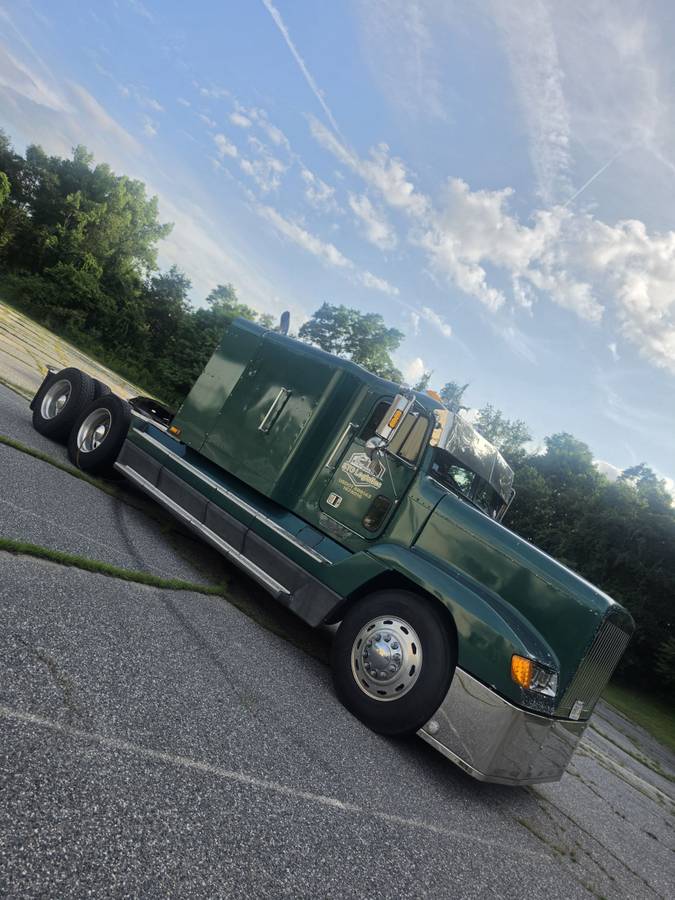 Freightliner-1996-green