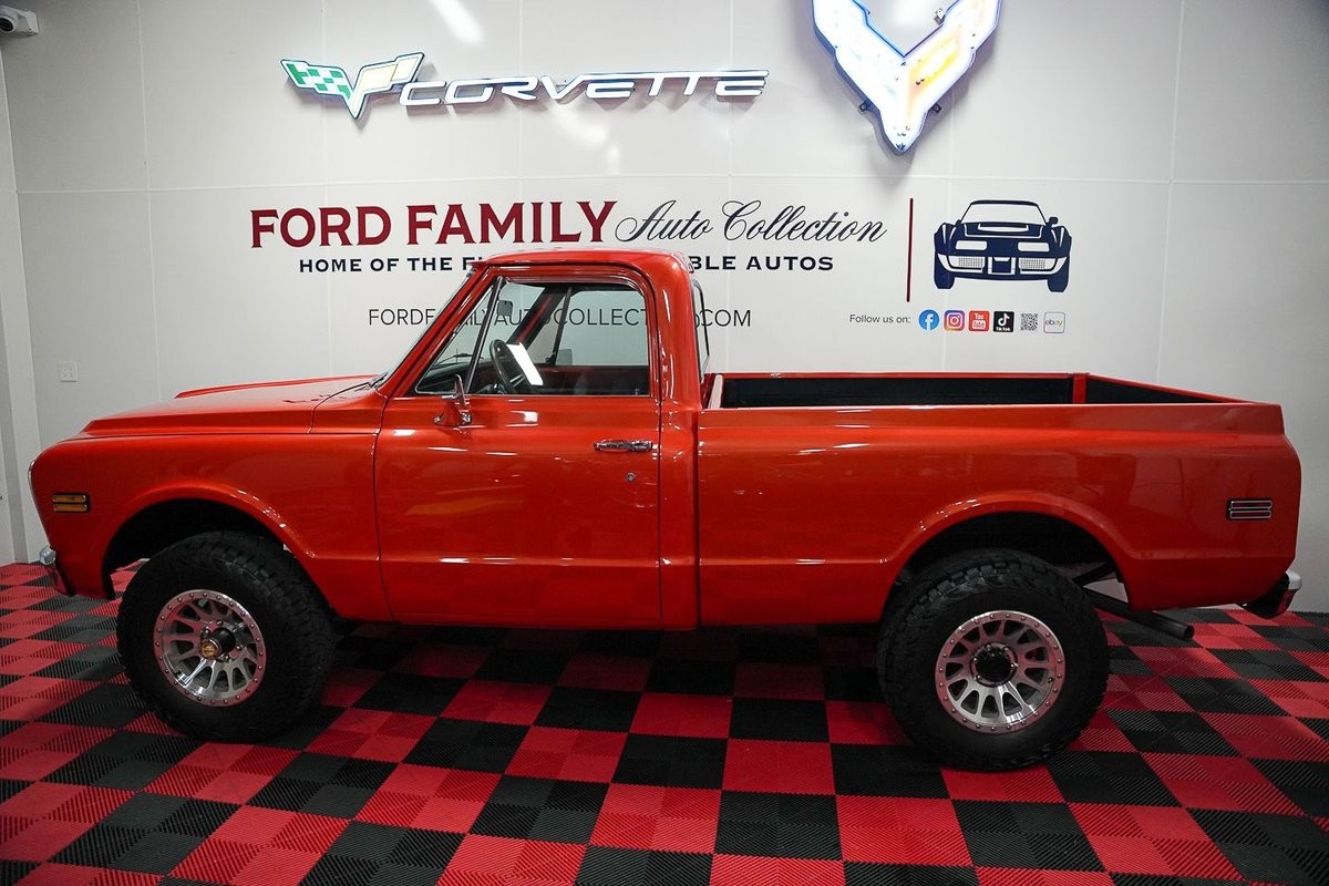GMC-1500-1968-Truck-Black