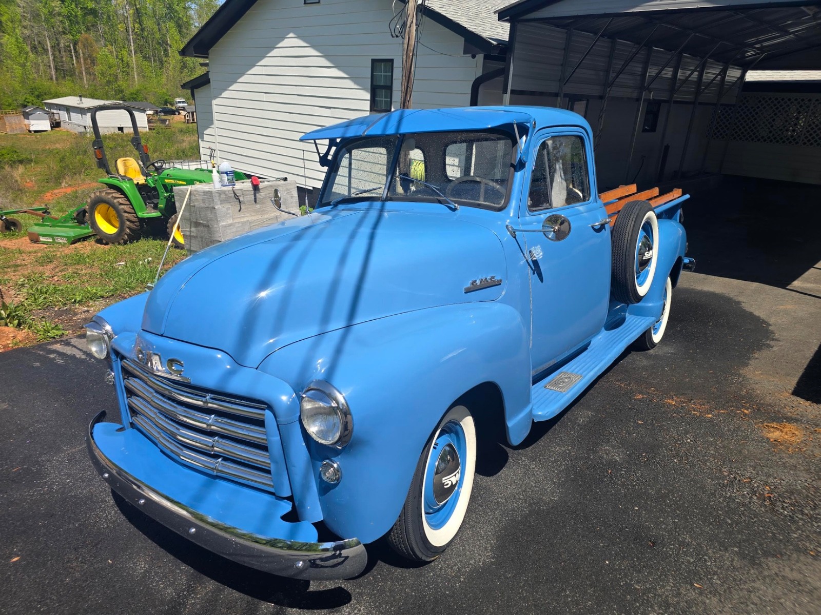 GMC-3100-1953-Cab-Chassis-Tan