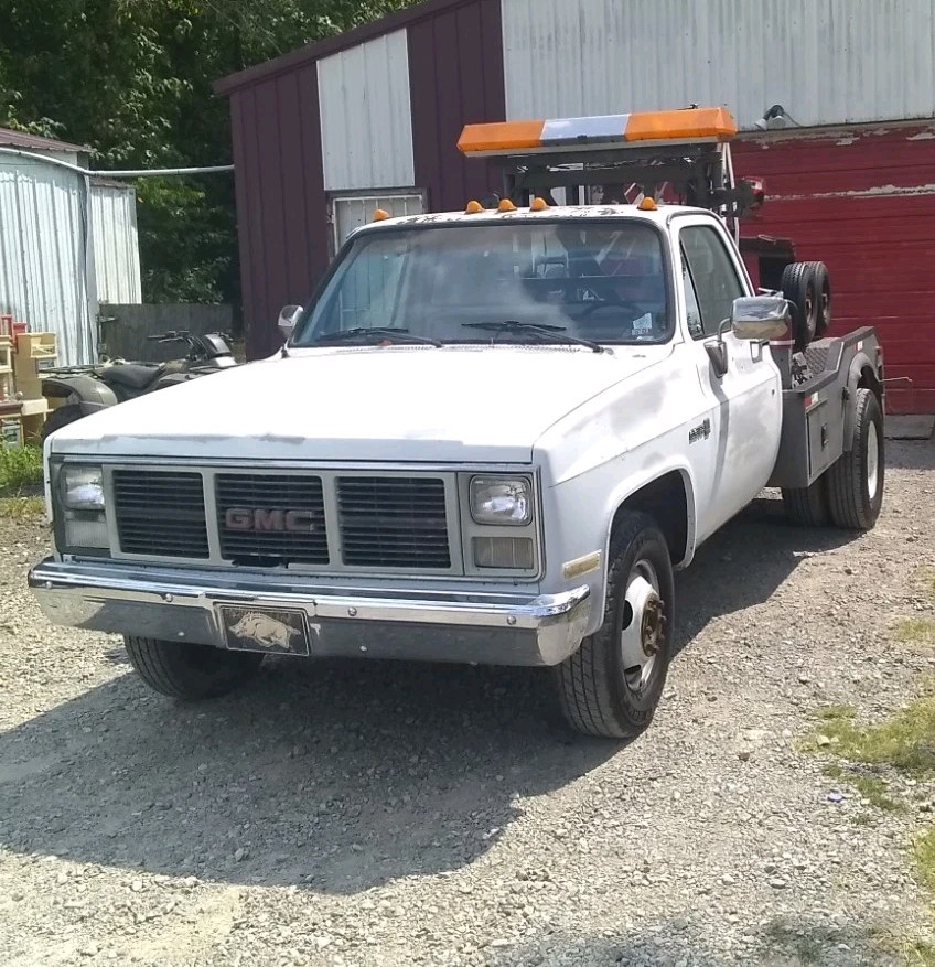 GMC-C3500-1986-Cab-Chassis-Brown