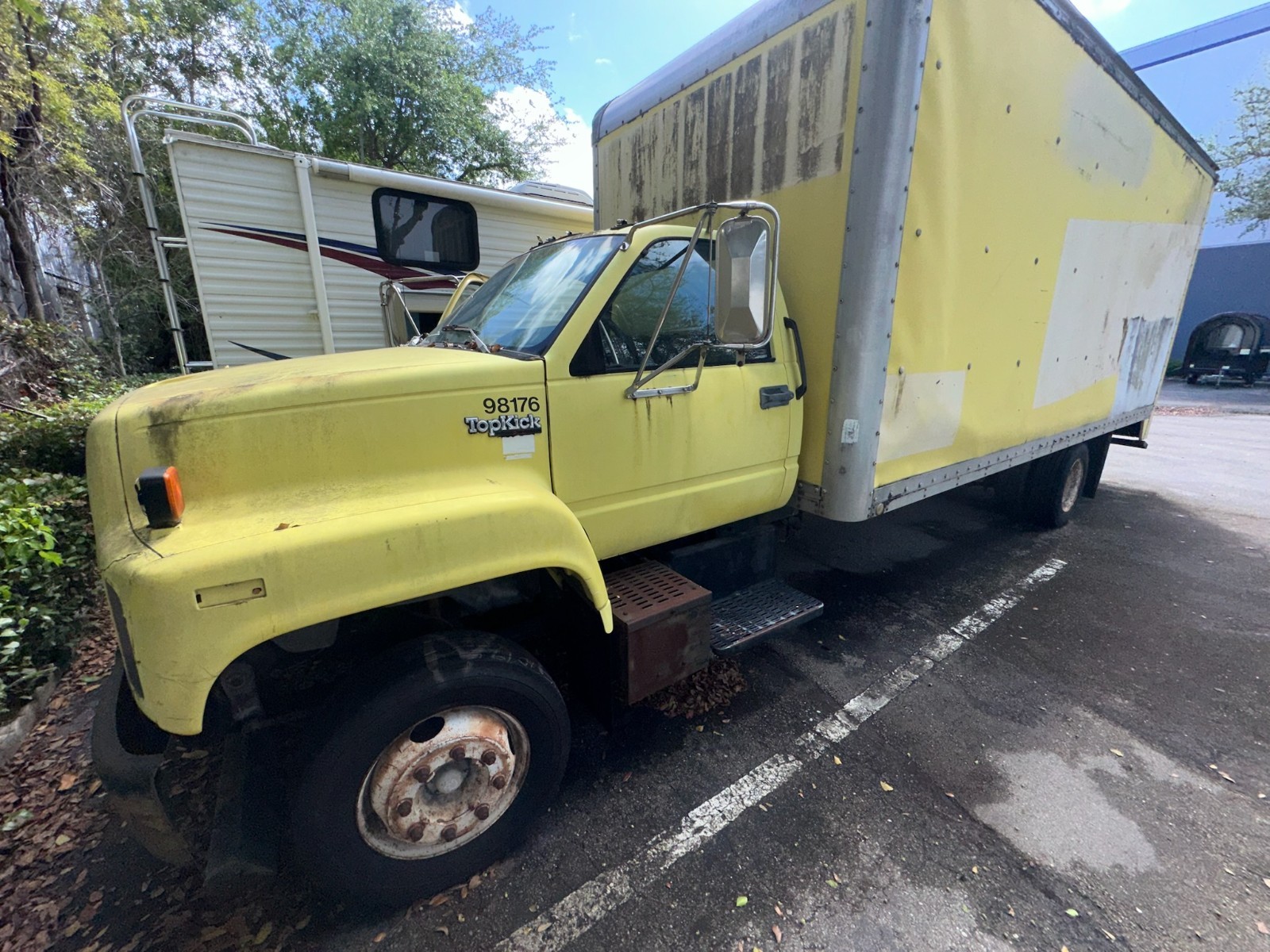 GMC-C6000-Topkick-1992-CAB-CHASSIS